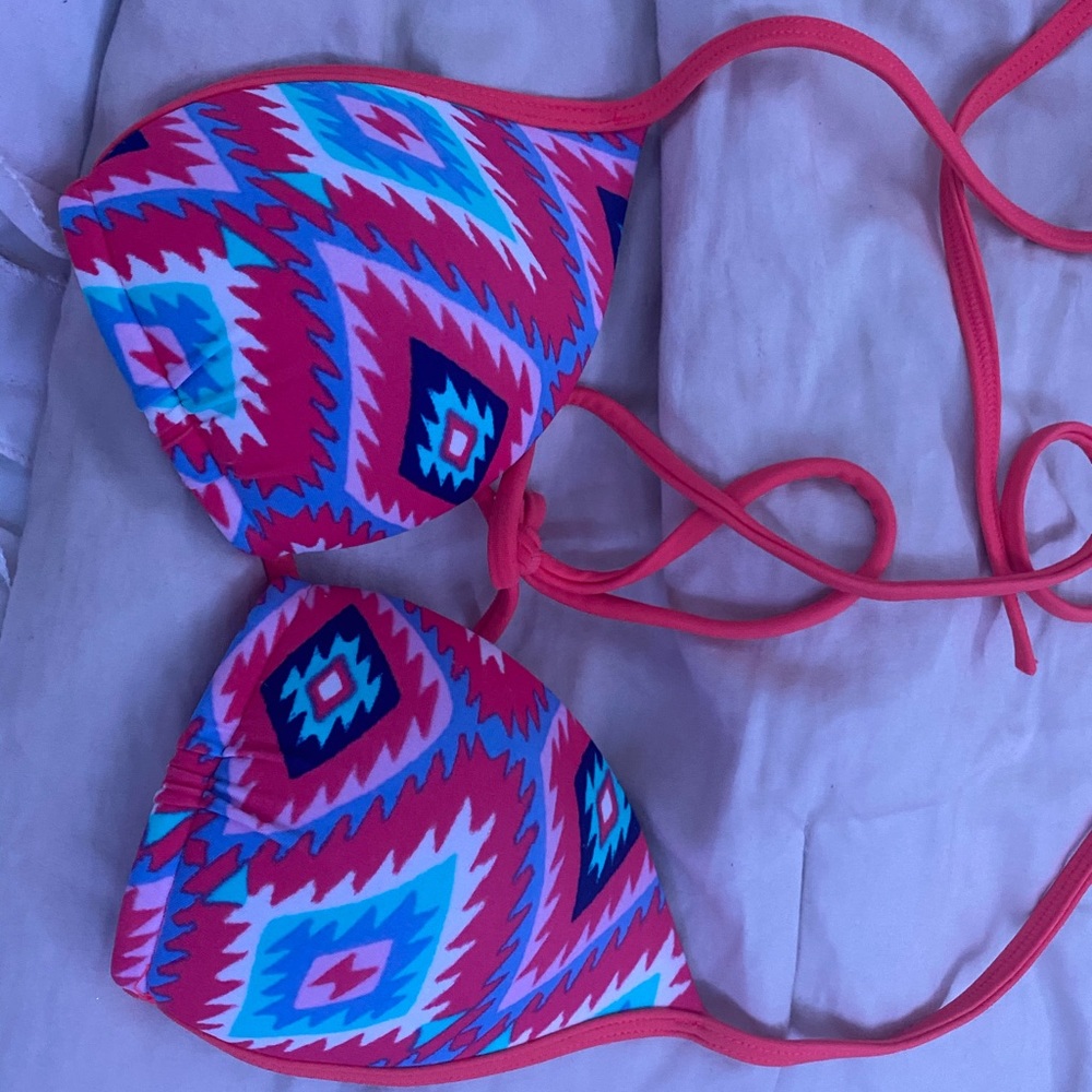 BATHING SUIT TOP!